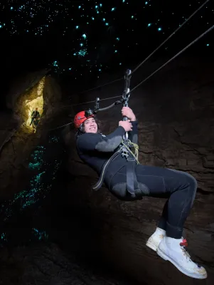 Legendary Black Water Rafting Co. Black Abyss