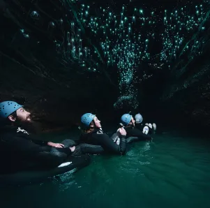 Legendary Black Water Rafting Co. Black Labyrinth